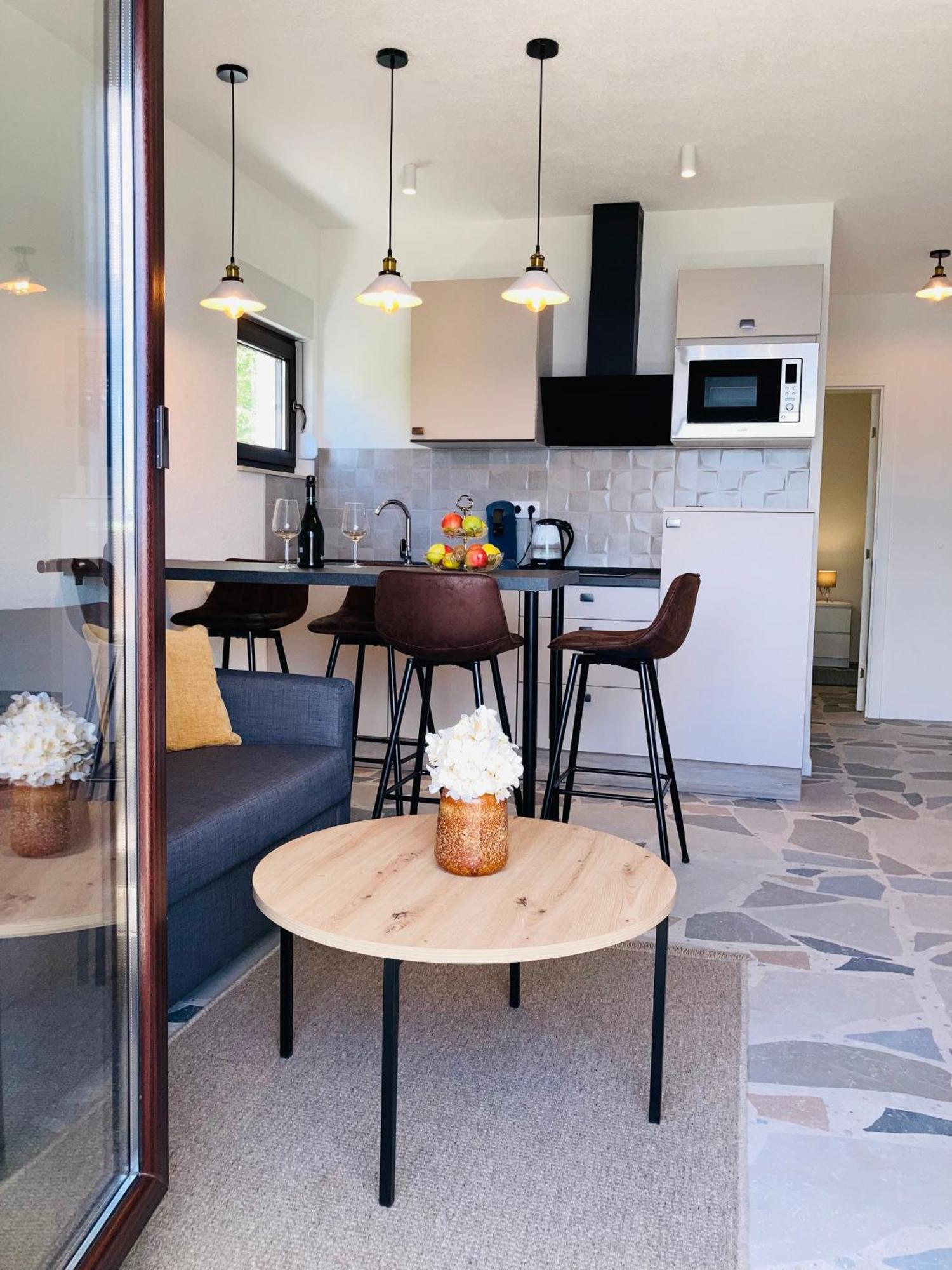 Emmi Apartments Marusici  Экстерьер фото